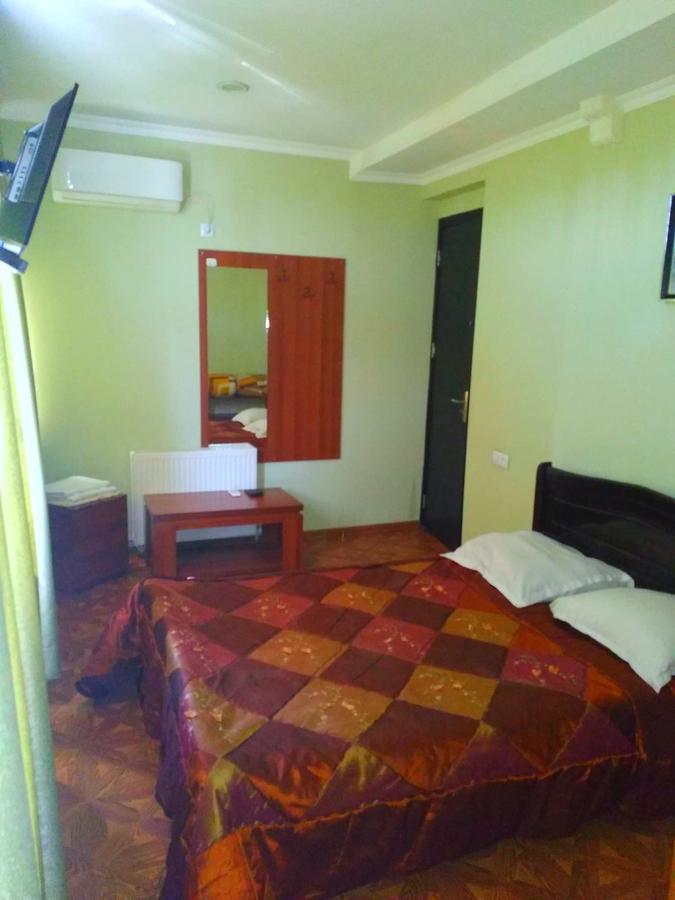 Hotel Texas Тбилиси Екстериор снимка