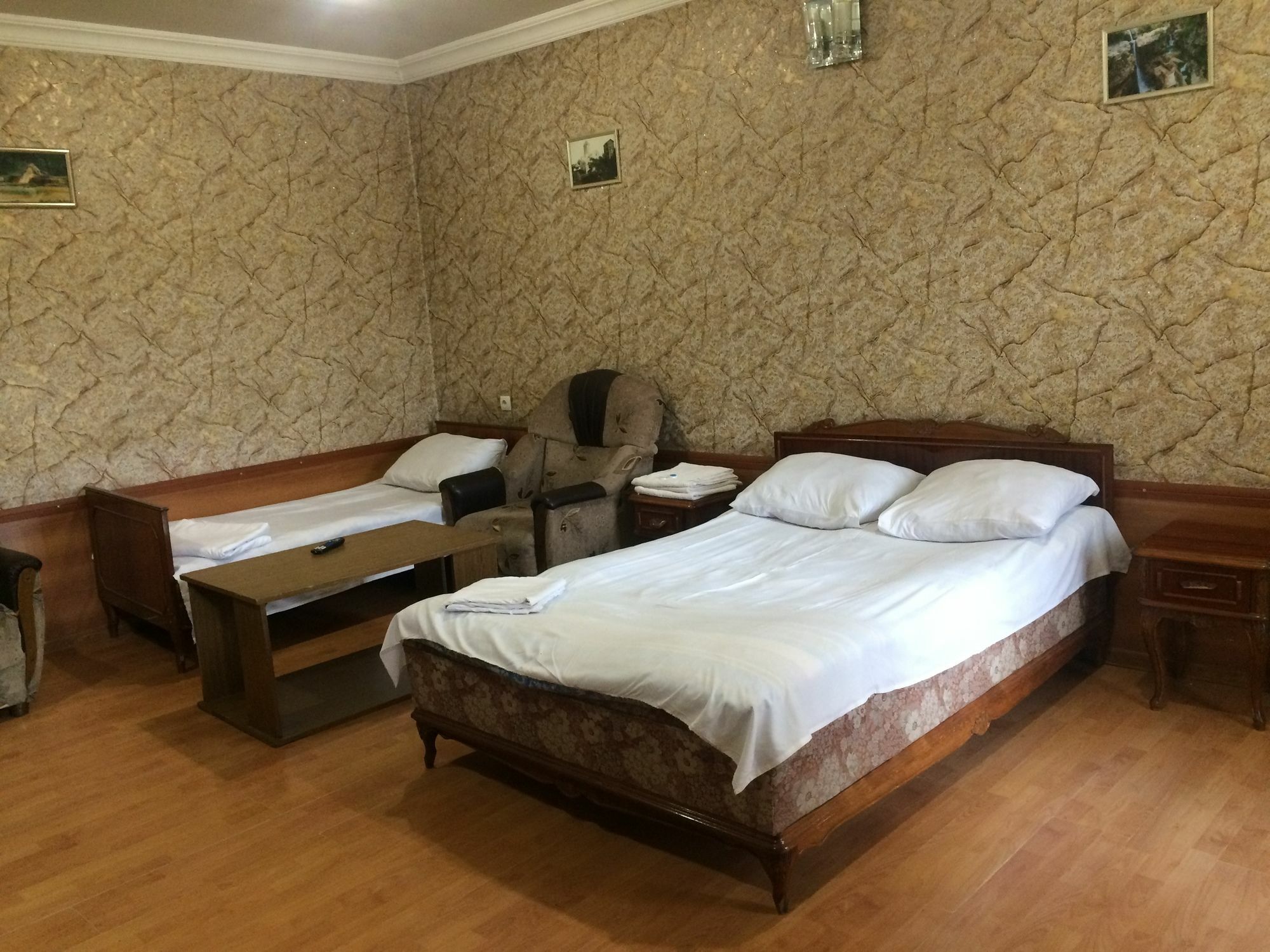 Hotel Texas Тбилиси Екстериор снимка
